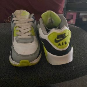 Mike air max gentler used size 5.5